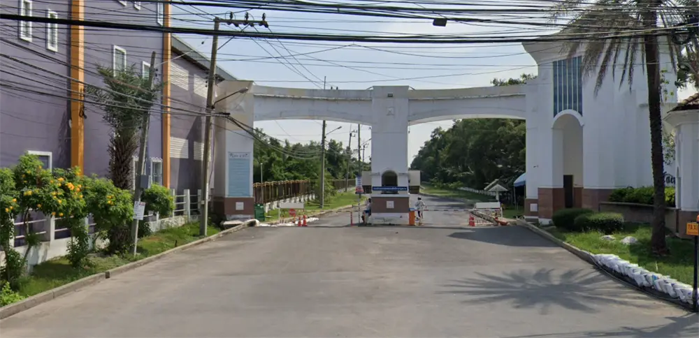 เพลสแอนด์พาร์ค