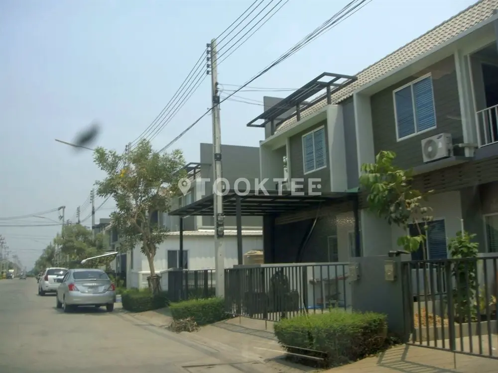 เดอะ คัลเลอร์ส พรีเมี่ยม รังสิต-ลำลูกกา