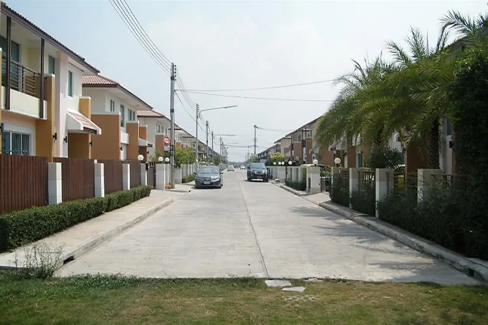 การ์เด้นท์ วิลล่า 5 เดอะวอเตอร์ฟร้อนท์ รังสิต-คลอง 3