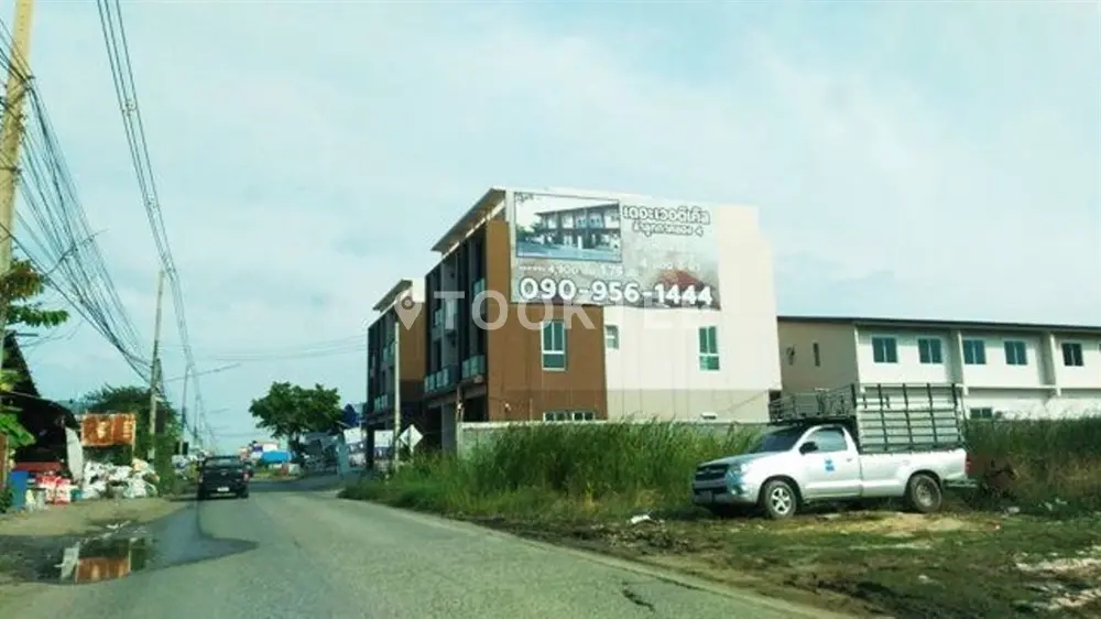 เดอะ เวอร์ติเคิล คลอง 4-ลำลูกกา