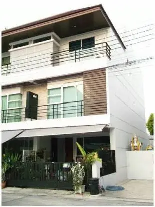 โพธิ์แก้ว เพลส