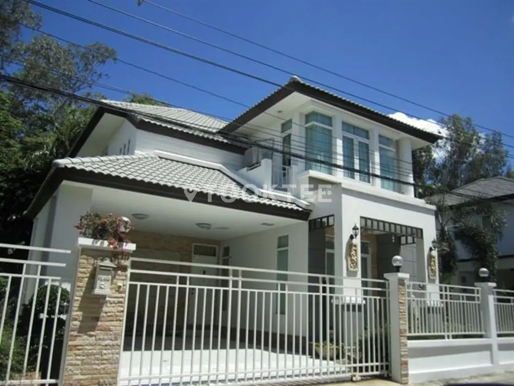 นาริสา บ้านกลางเมือง