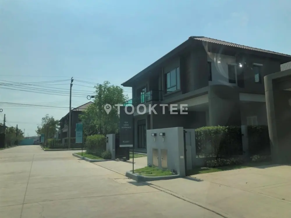 เวนิว พระราม 9