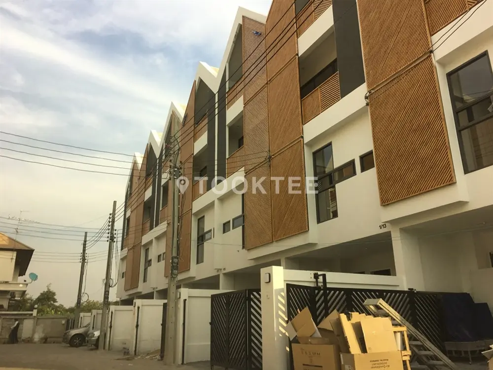 เดอะ ลอฟท์ บาย ไอ-เซ็น นาคนิวาศ 48