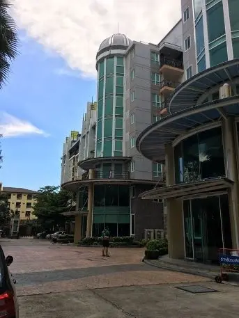 เลอ ฌ็อง พรีเมียม ลาดพร้าว