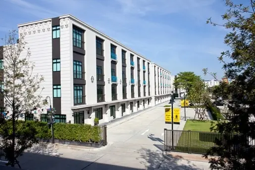 ชิค ดิสทริคท์ ราม 53 (Condominium)