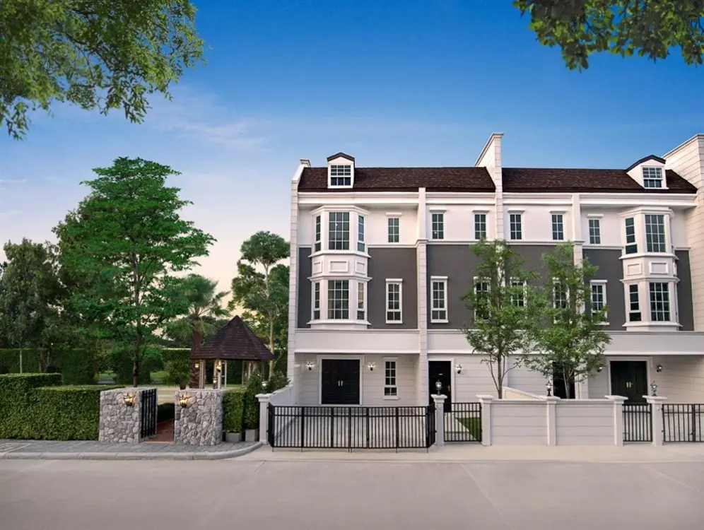 เดอะเพรสตัน ทาวน์โฮม