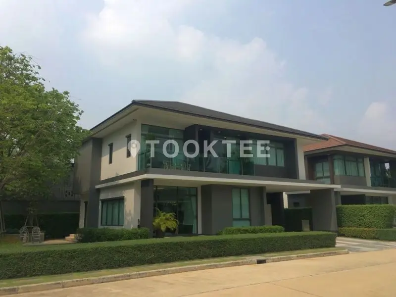 เศรษฐสิริ กรุงเทพกรีฑา