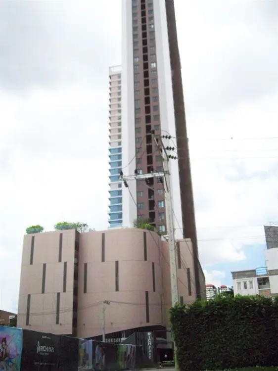 ริชพาร์ค แอท ทริปเปิ้ล สเตชั่น