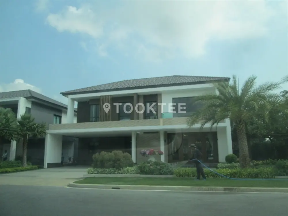 เดอะ แกรนด์ ลักซ์ บางนา-สวนหลวง