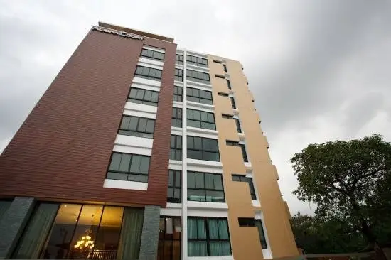 เอลิชา คอร์ท