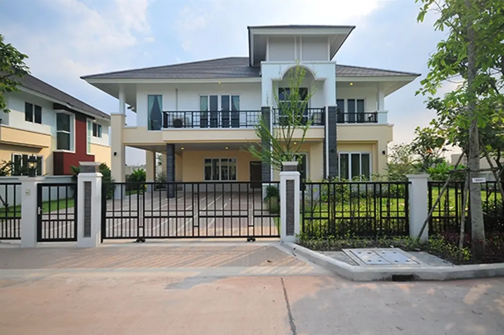 บ้านงามเจริญ 8 ท่าข้าม-พระราม 2