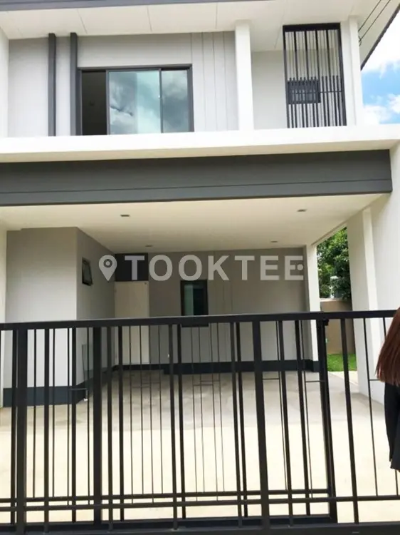 แกรนดิโอ พระราม 2