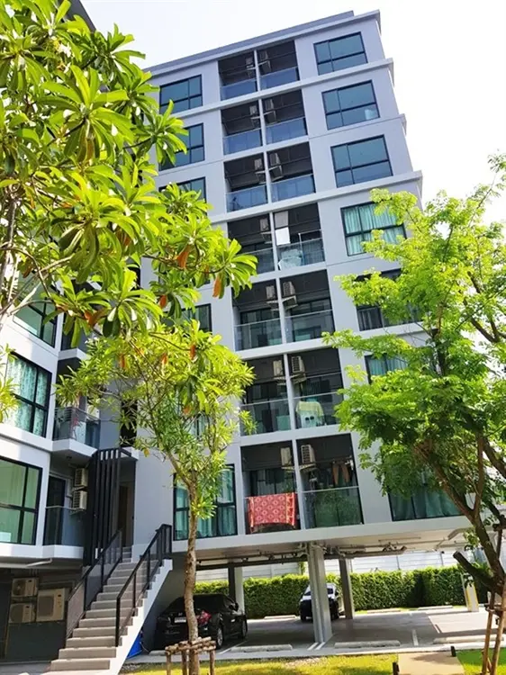 ไลบรารี่ เฮ้าส์ จรัญ 13