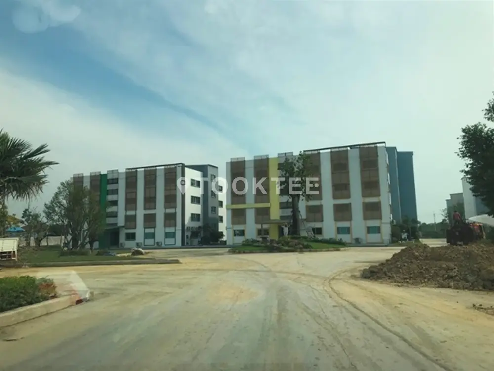 ซีเนียร์คอมเพล็กซ์ กรุงเทพธนบุรี