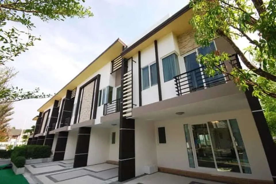 กัสโต้ ปิ่นเกล้า-จรัญฯ