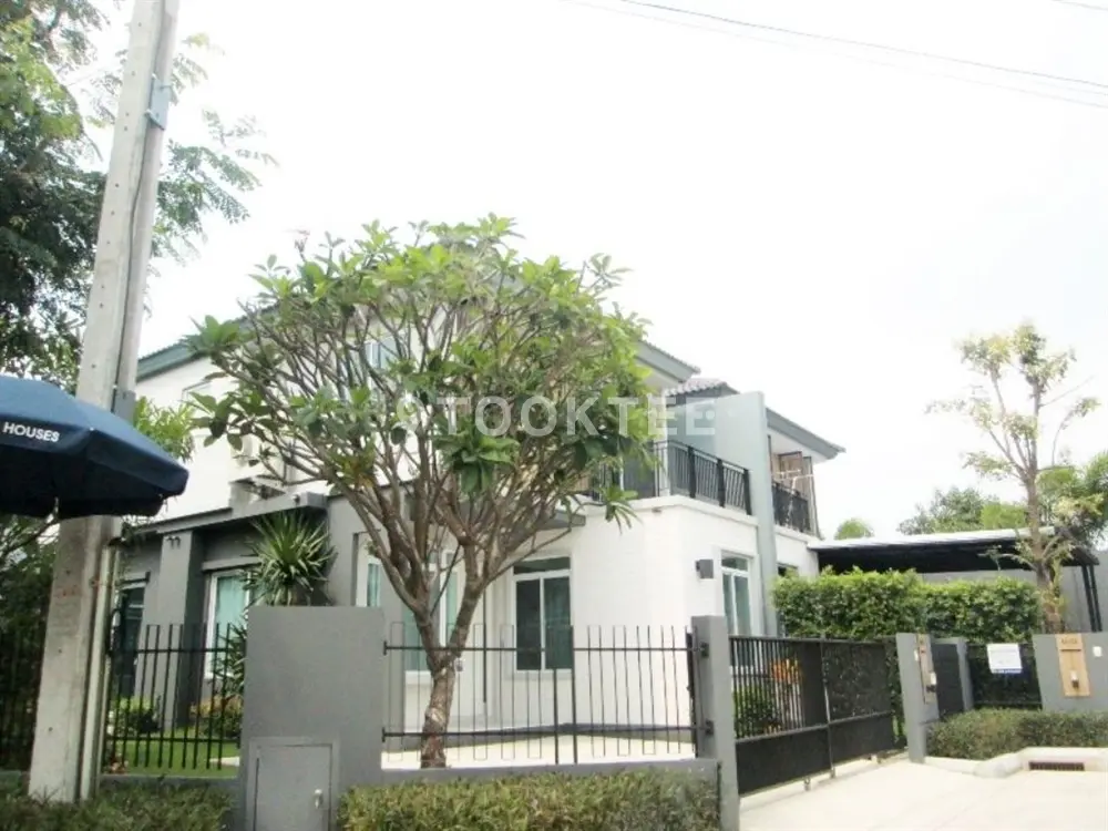 อินนิซิโอ 3 ปิ่นเกล้า-วงแหวน