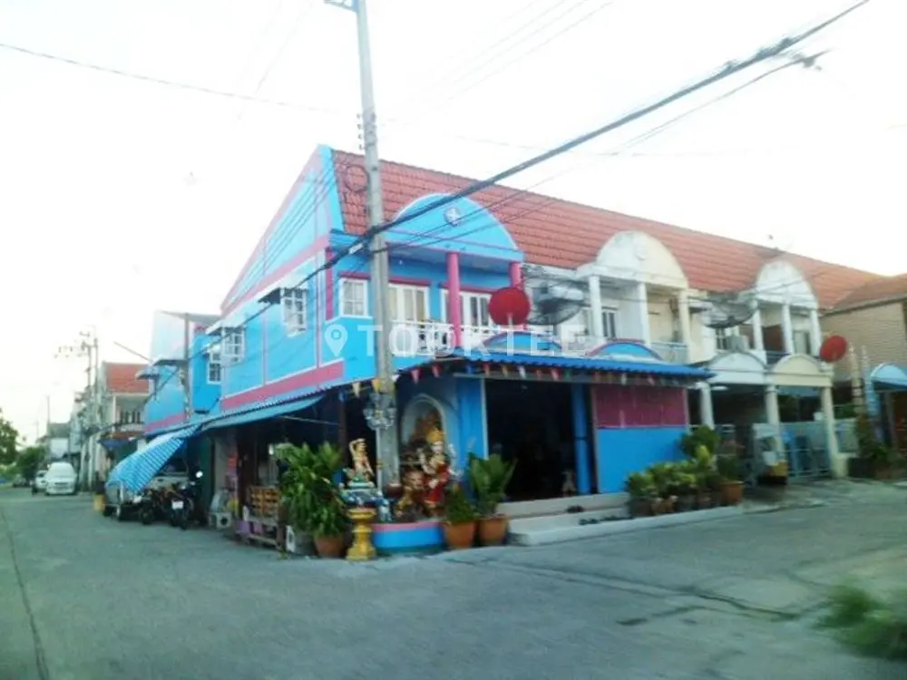 บ้านชมผกา