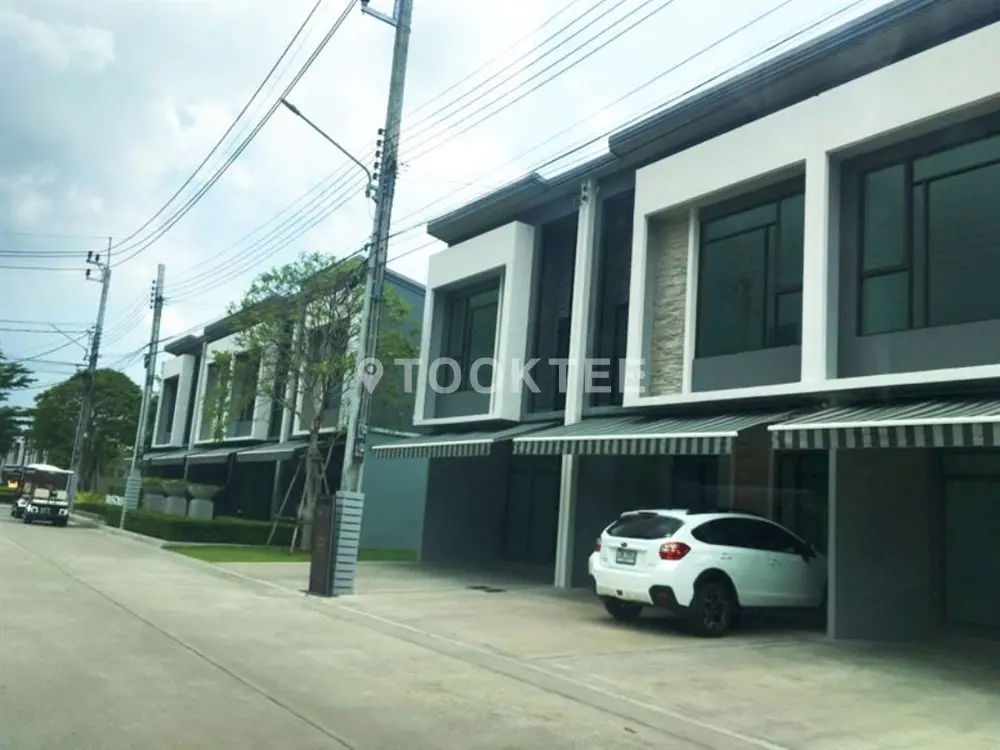 พลีโน่ บางใหญ่