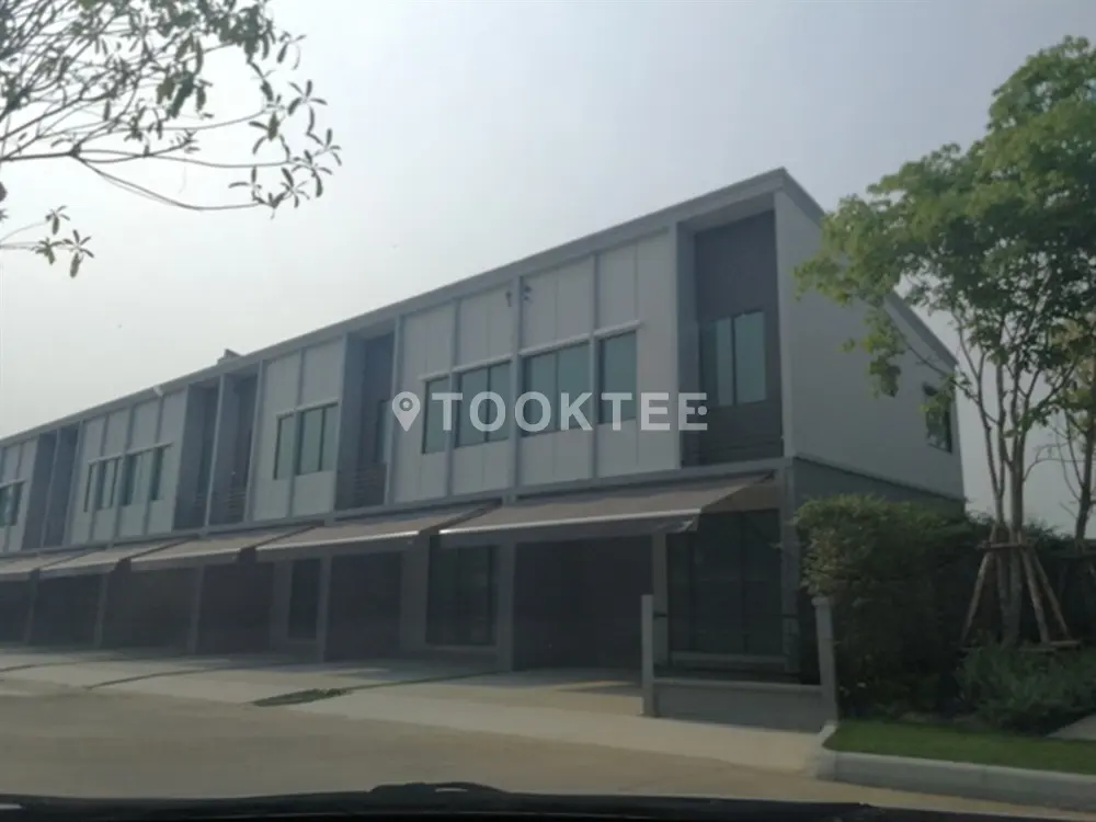 พลีโน่ เวสต์เกต