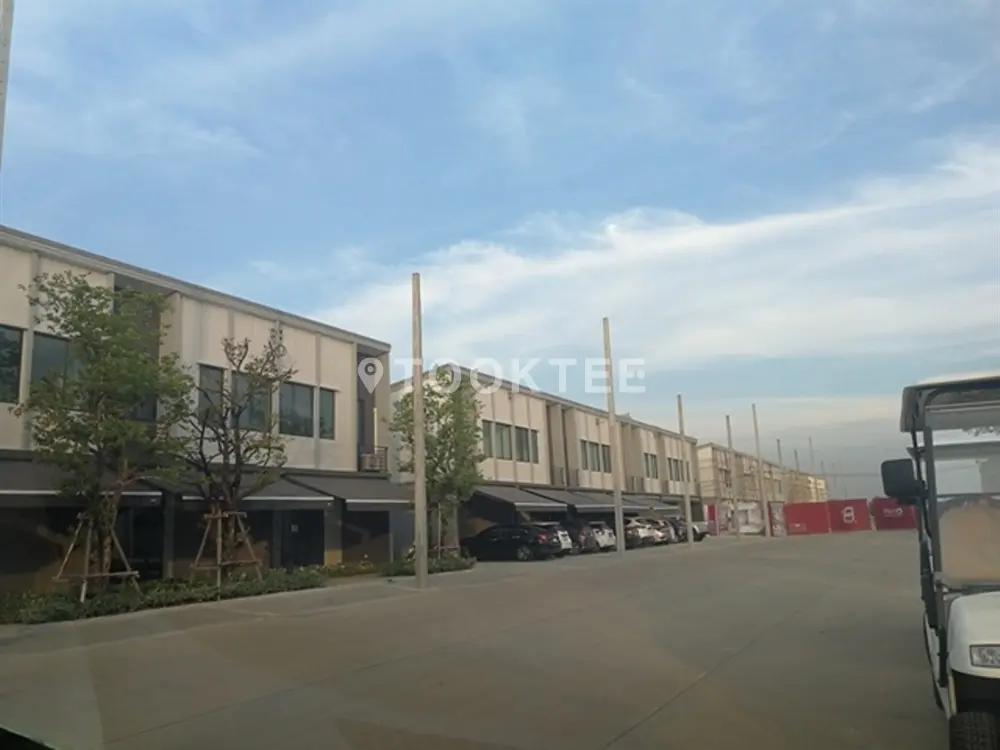 พลีโน่ ชัยพฤกษ์