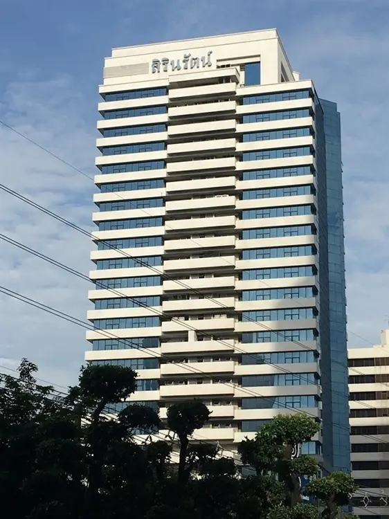 สิรินรัตน์,อาคาร