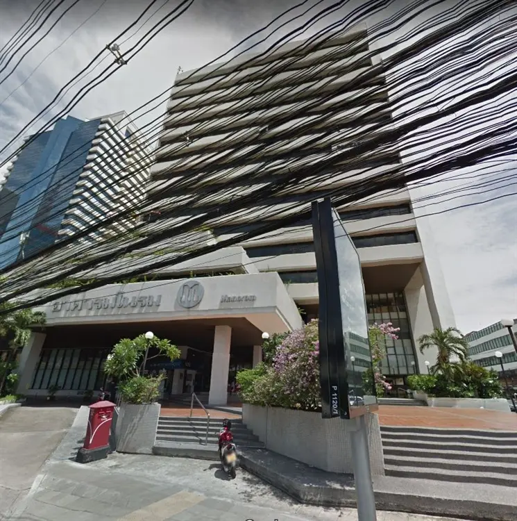 มโนรม,อาคาร