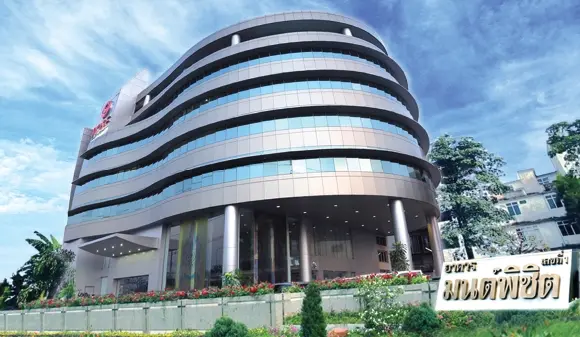 มนต์พิชิต, อาคาร