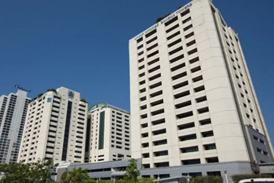 บางนาทาวเวอร์, อาคาร