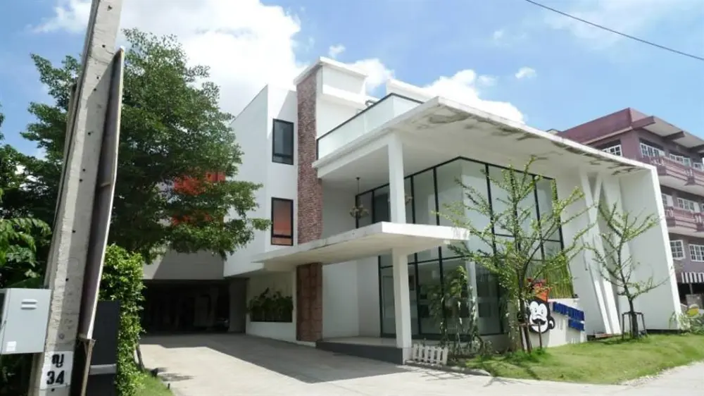 เลิฟ วิลล่า โฮเต็ล