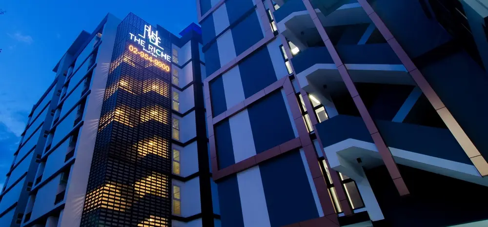 เดอะ ริช บูติค, โรงแรม