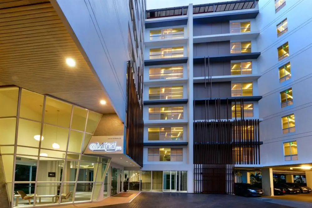 แอท มายด์ เอ็คเซคคิวทีฟ สวีท