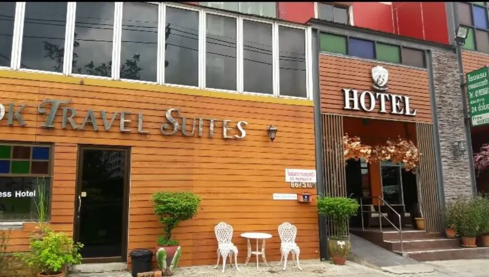 บางกอกแทรเวลสวีท, โรงแรม