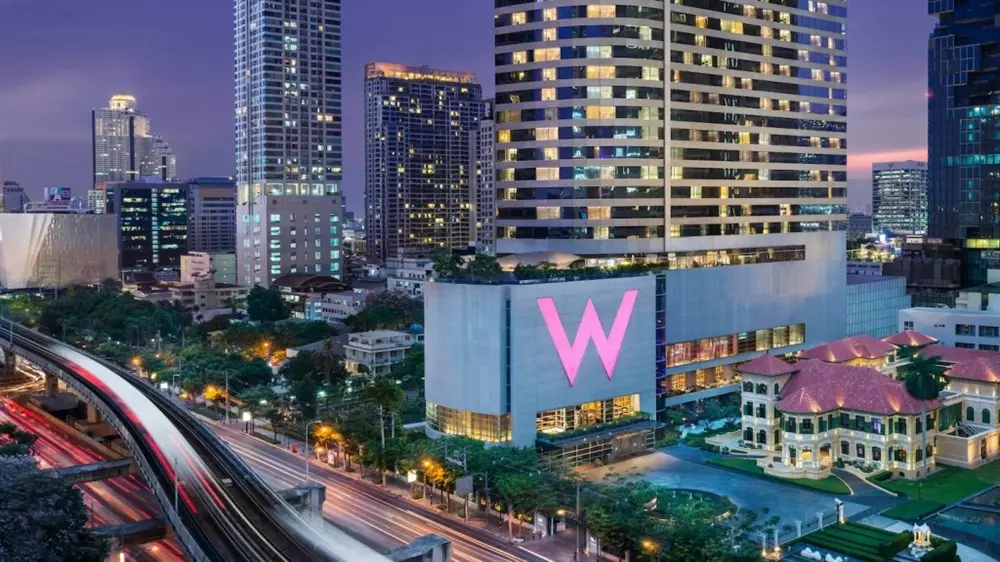 ดับเบิ้ลยู กรุงเทพ, โรงแรม