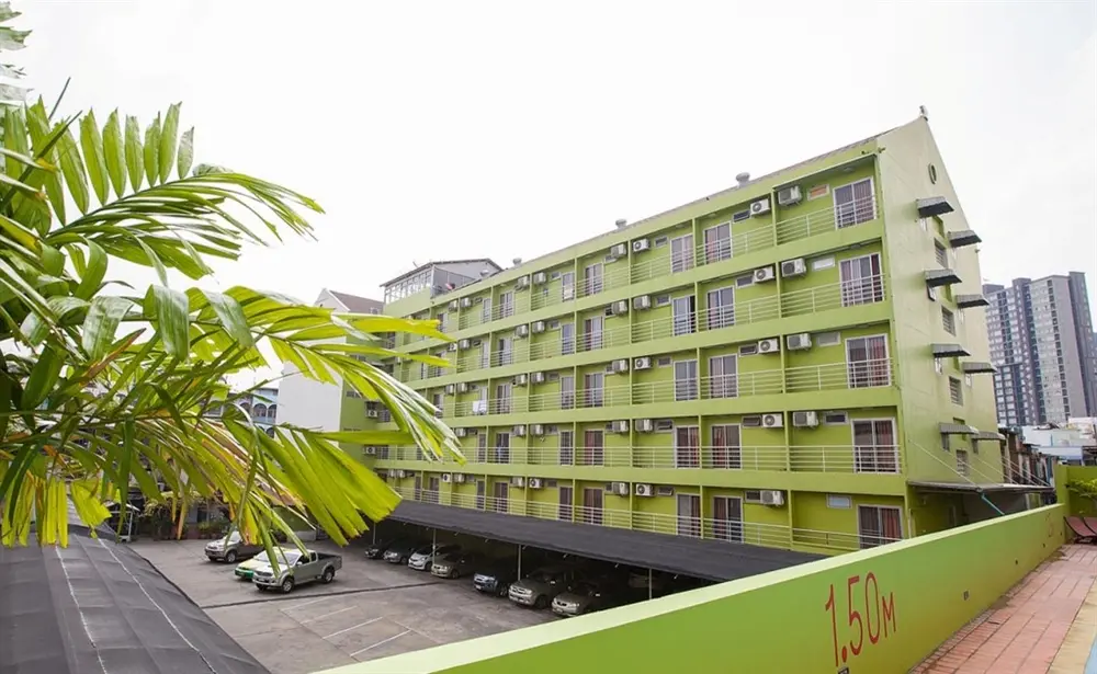 อัยยะปุระ กรุงเทพฯ, โรงแรม