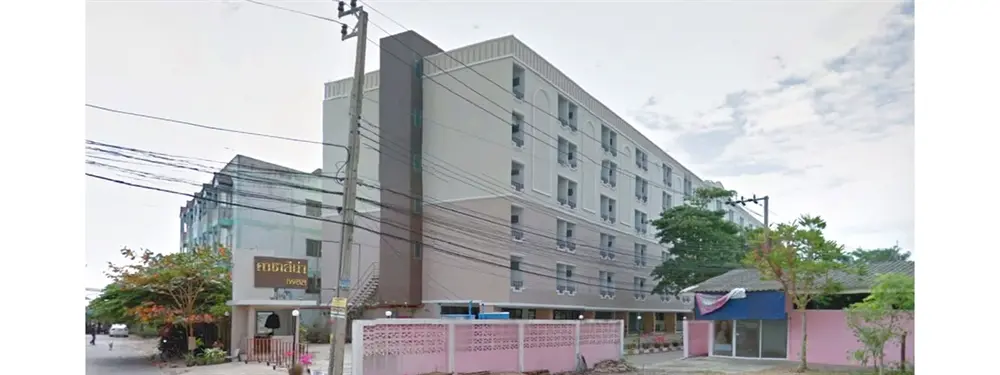 คาซาลีน่าเพลส คอนโดมิเนียม