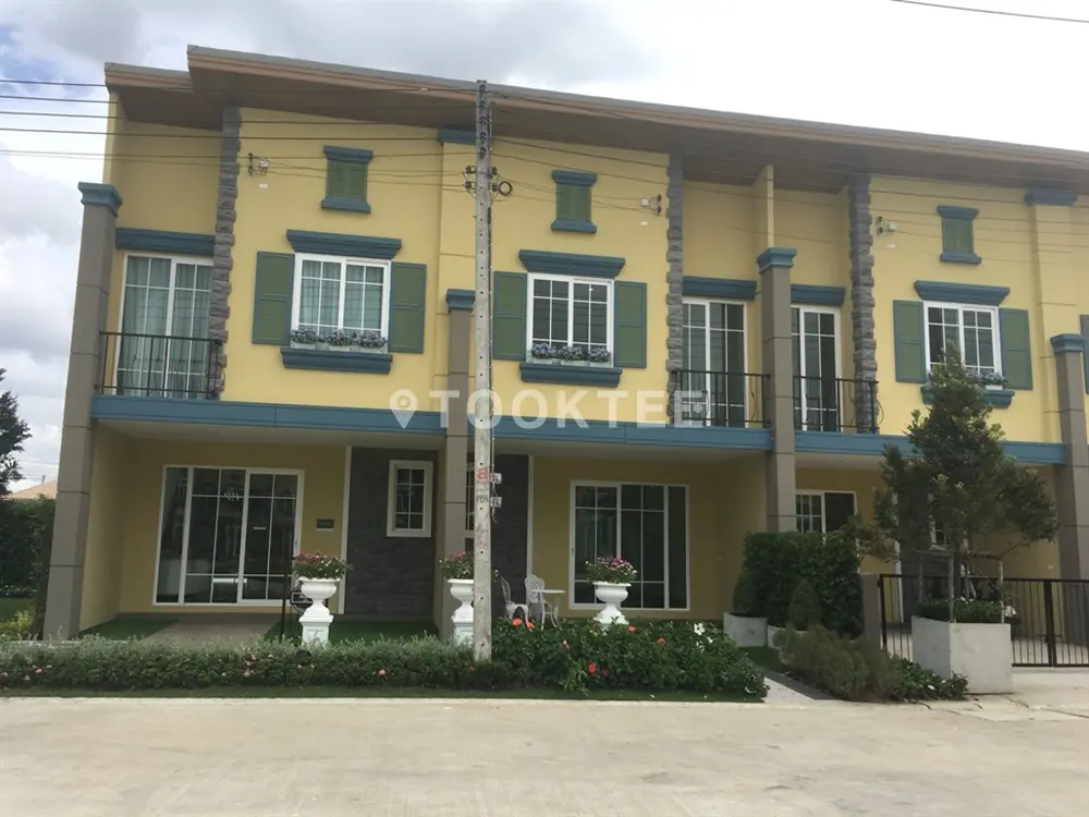 โกลเด้น ทาวน์ รังสิต