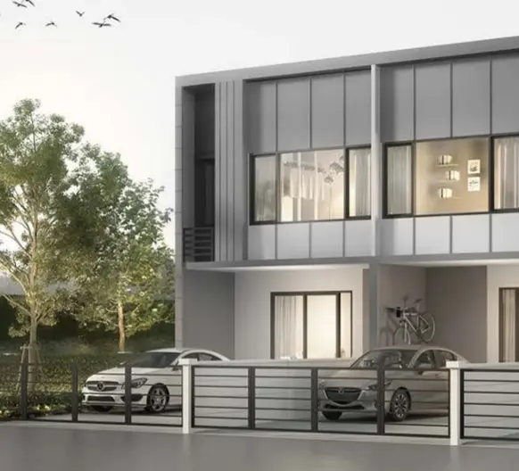 พลีโน่ ลาดพร้าว-เสรีไทย