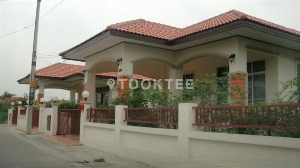 บ้านฐานมั่นคง