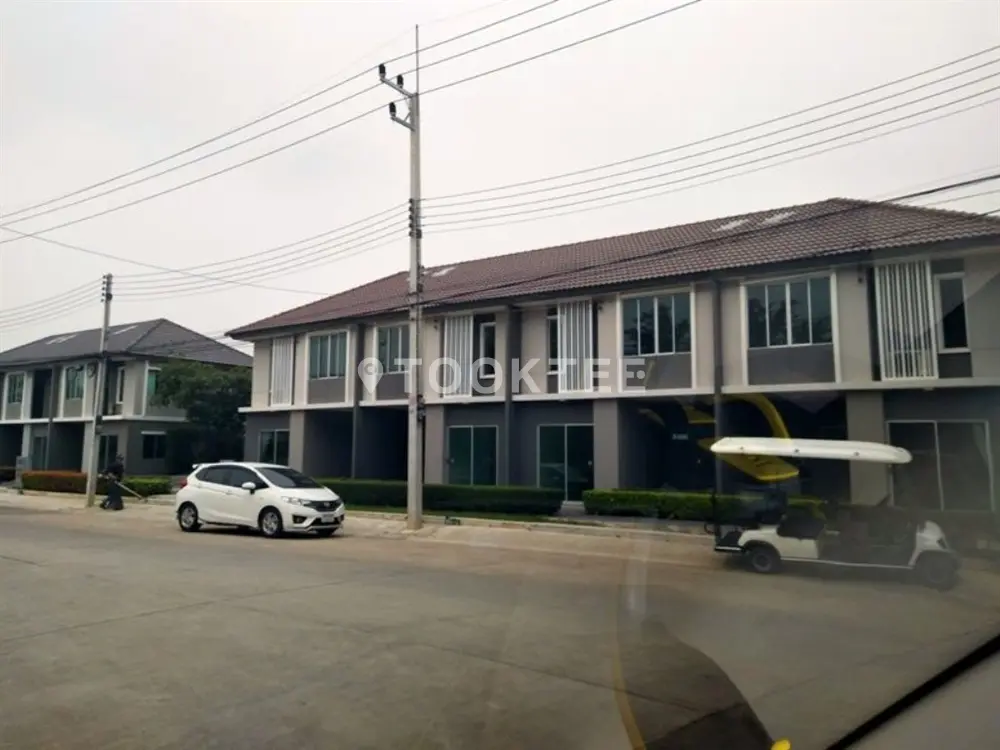 พฤกษาวิลล์ 84 พหลโยธิน (ม.กรุงเทพ)